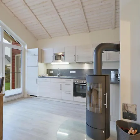2 Bedroom Cozy Home In Dagebuell Dagebuell