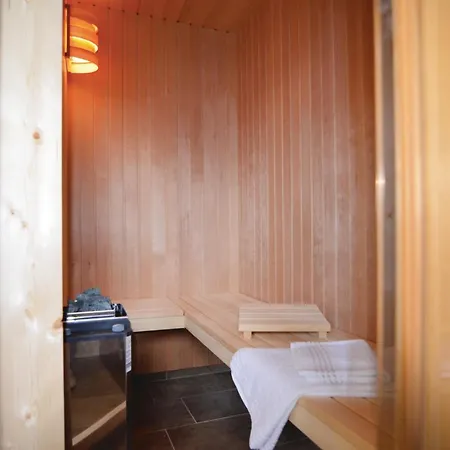 2 Bedroom Cozy Home In Dagebuell Holiday home Dagebuell